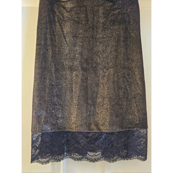 Adore Me Lingerie Top Velvet Black & Gold Size Medium Tank Top Lace Soft Sexy - Picture 3 of 7